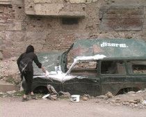 Painting the ruins of Kabul (Disarm)