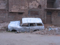 Painting ruins (white car)