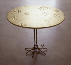 Tafel met vogelpoten